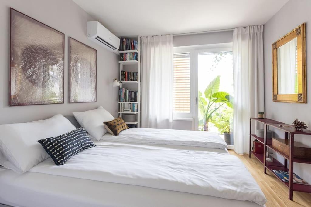 Dream Apartment - Central And Quiet With Ac And Free Parking Garage Вена Экстерьер фото