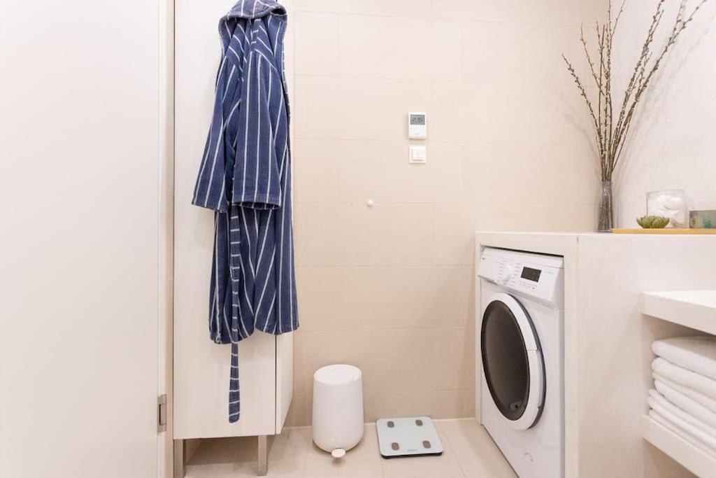Dream Apartment - Central And Quiet With Ac And Free Parking Garage Вена Экстерьер фото