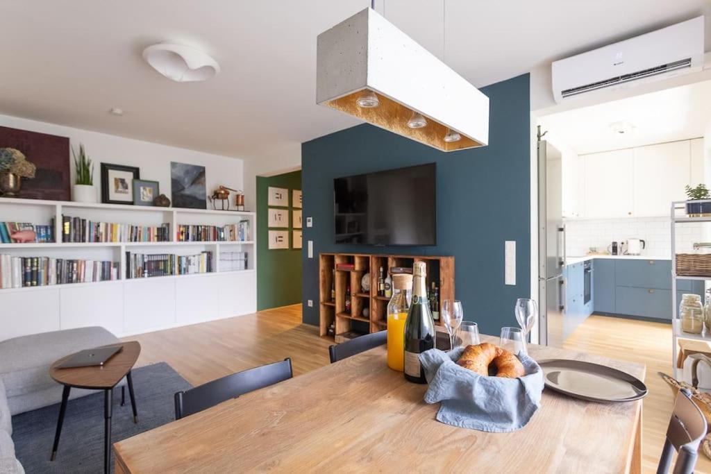 Dream Apartment - Central And Quiet With Ac And Free Parking Garage Вена Экстерьер фото